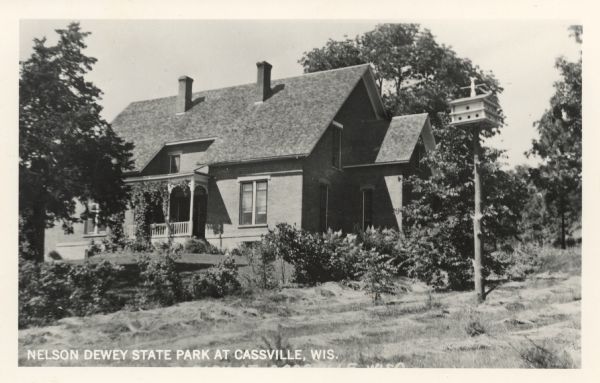 The Nelson Dewey home in Cassville pictured on a postcard